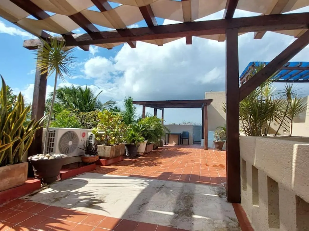 1Br Apt Downtown With Rooftop, 1 Block From 5Th Av Playa del Carmen Apartment